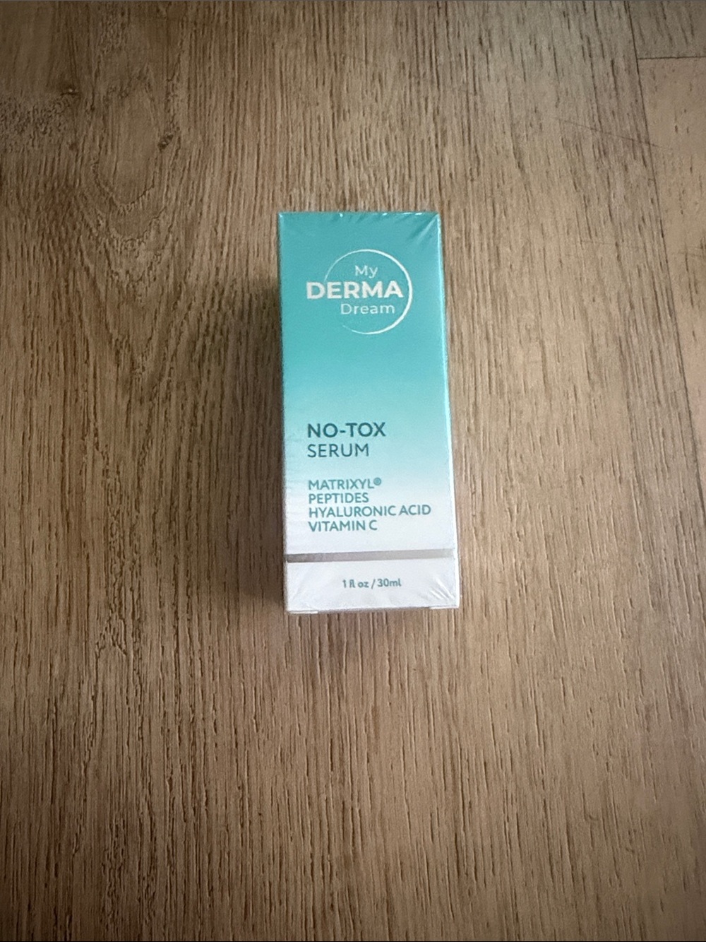 No-Tox Serum — Hydrating Vitamin C & Hyaluronic Acid (Teal)